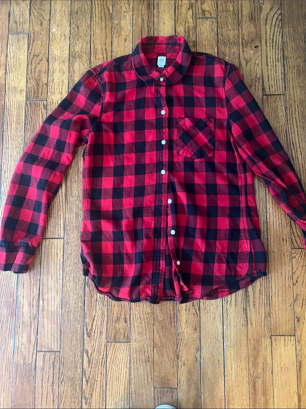 GAP Men's Red and Black Plaid Button-Down Shirt